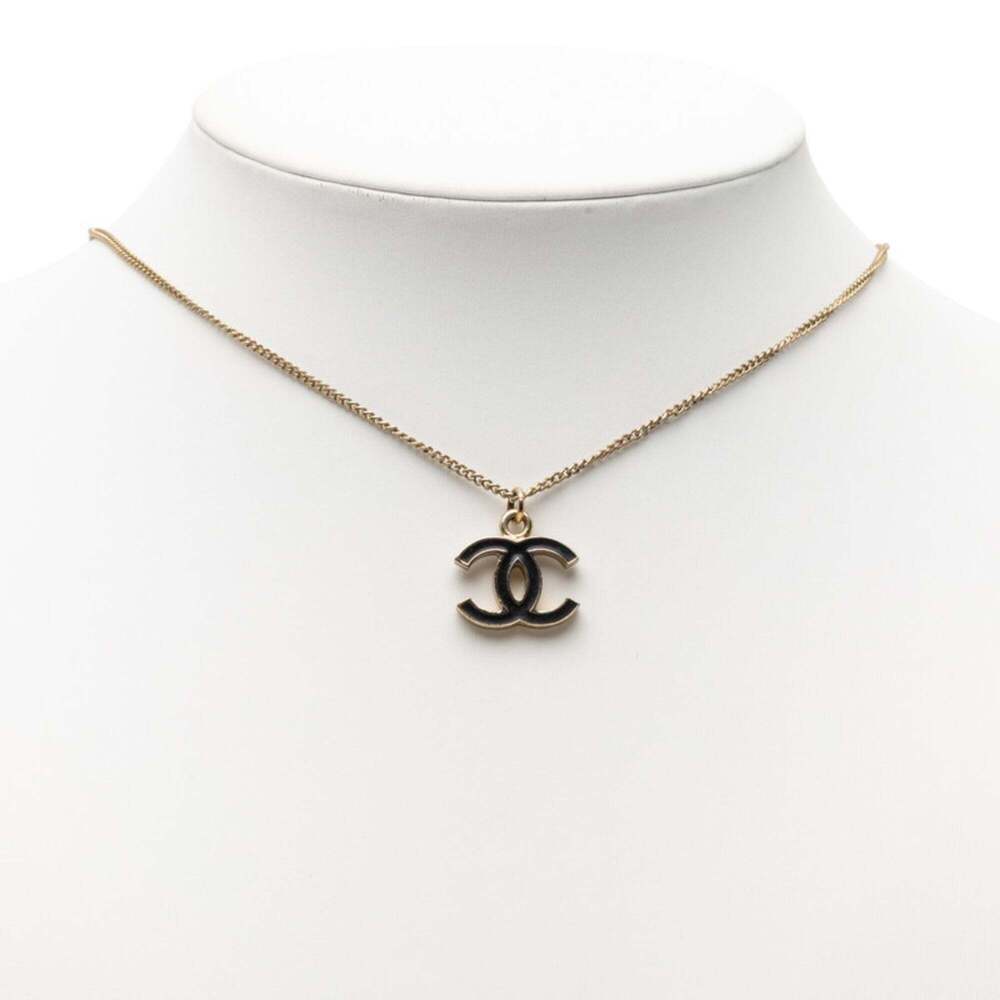 CHANEL Black Logo Necklace - Picture 6 of 6